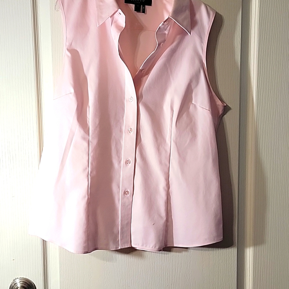 Button down sleeveless shirt